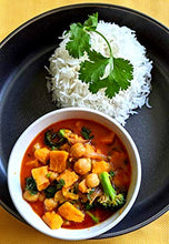 Load image into Gallery viewer, Bowl of chickpea and sweet potato curry made with SpiceFix Kashmiri Chili Powder