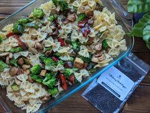 Load image into Gallery viewer, SpiceFix Tellicherry peppercorns featured in pasta with vegetables and tofu
