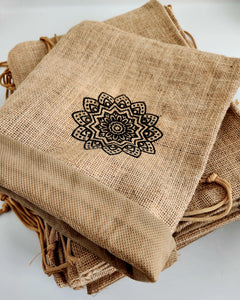 SpiceFix high quality burlap gift bags on display - showcasing the inner cloth lining